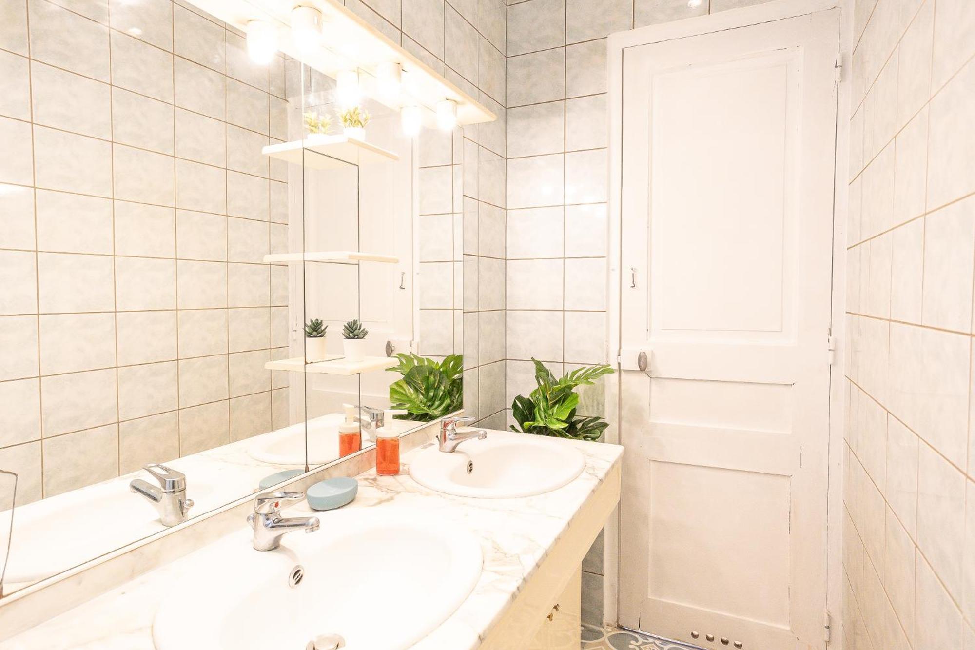 Luxury Parisian Apartment Notre Dame Saint Germain Des Pres מראה חיצוני תמונה